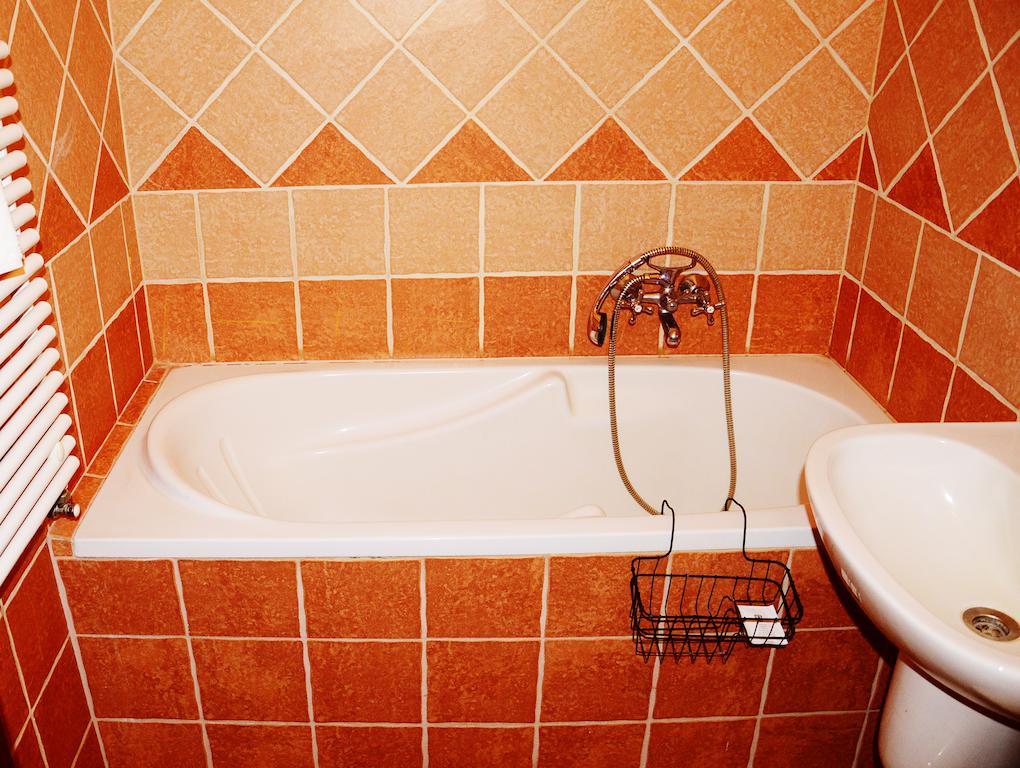 Telkibánya Ezuestfenyo Hotel מראה חיצוני תמונה