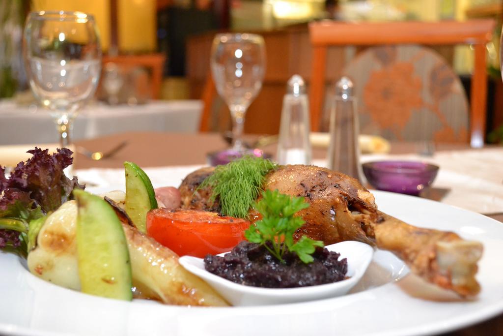 Telkibánya Ezuestfenyo Hotel מראה חיצוני תמונה