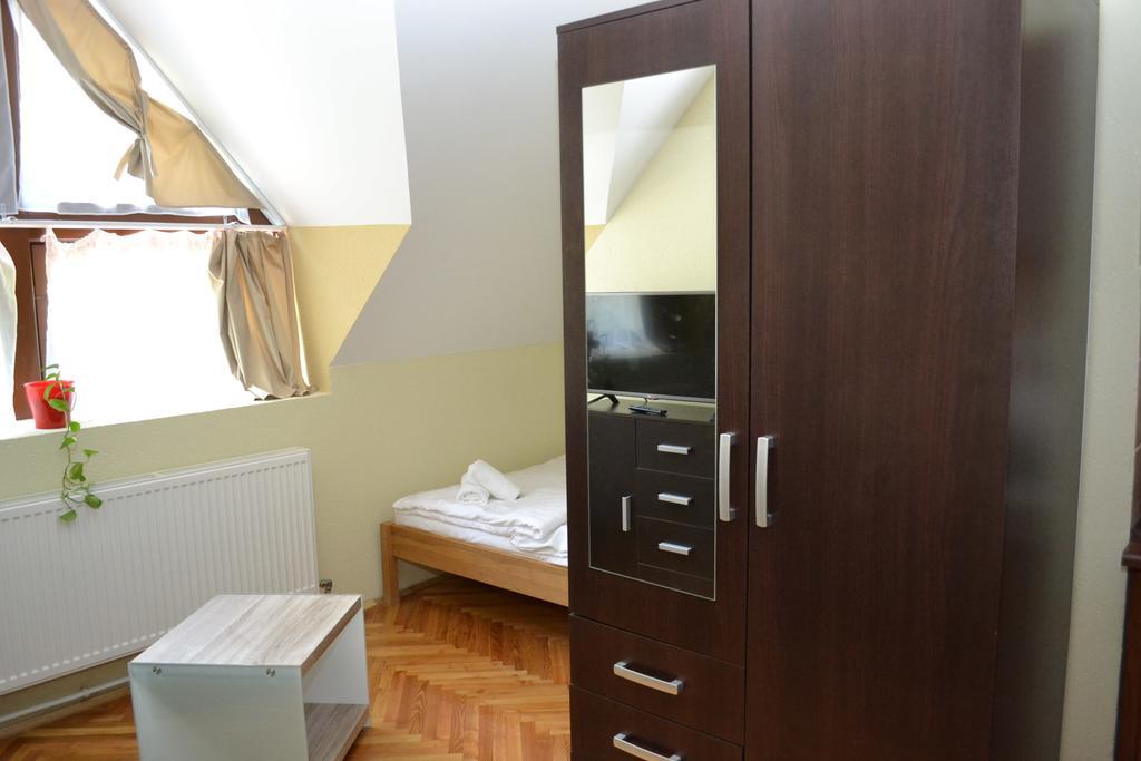 Telkibánya Ezuestfenyo Hotel מראה חיצוני תמונה