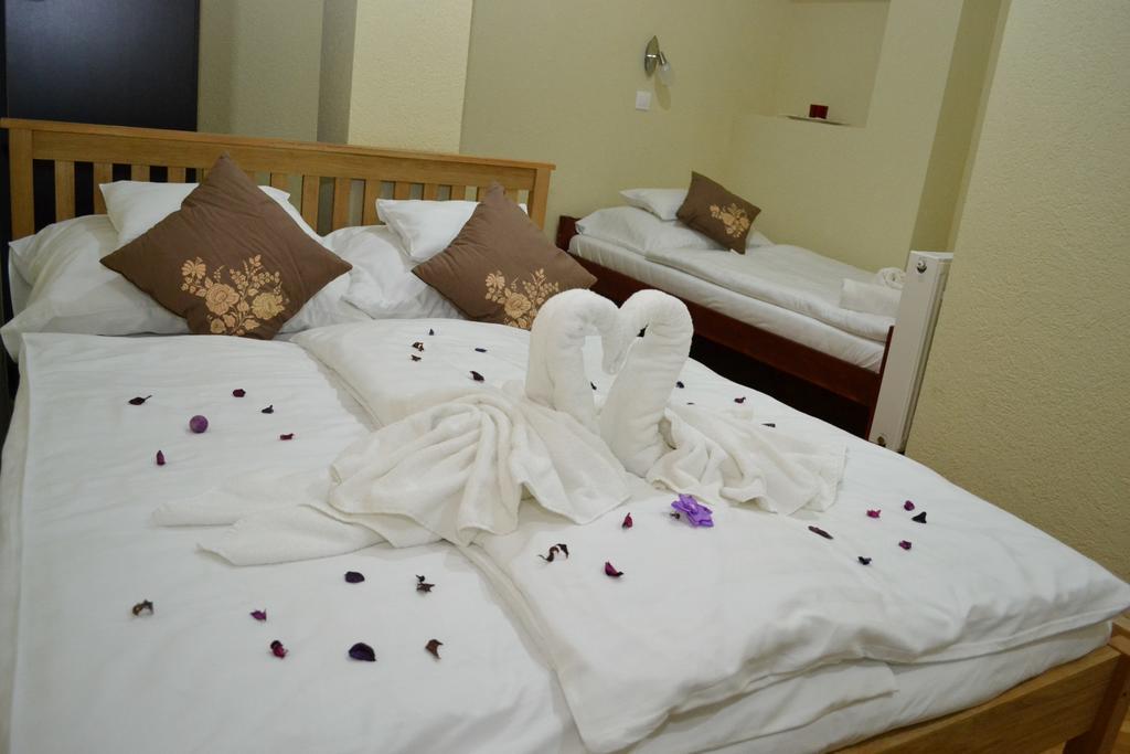 Telkibánya Ezuestfenyo Hotel מראה חיצוני תמונה