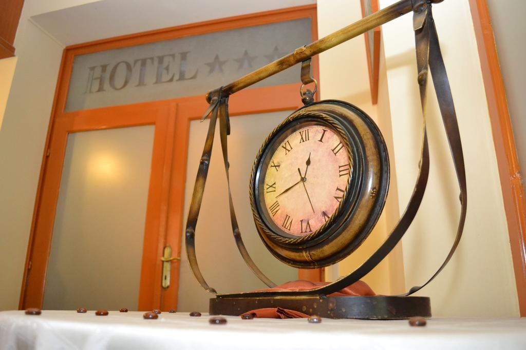 Telkibánya Ezuestfenyo Hotel מראה חיצוני תמונה