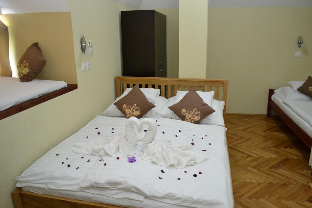 Telkibánya Ezuestfenyo Hotel מראה חיצוני תמונה