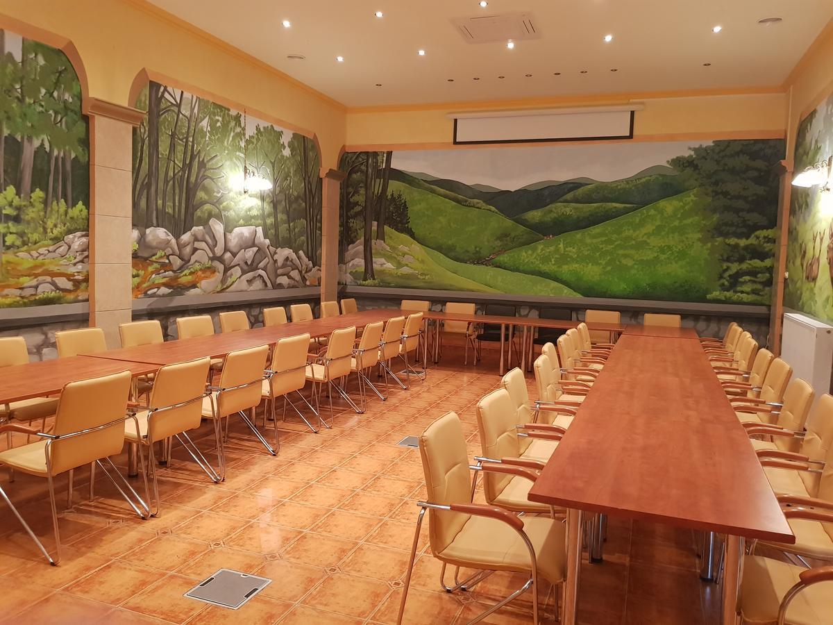 Telkibánya Ezuestfenyo Hotel מראה חיצוני תמונה
